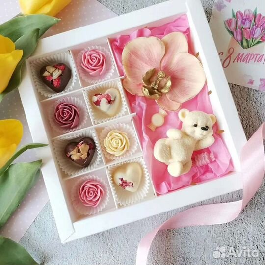 Подарок для девушки, шоколадные подарки