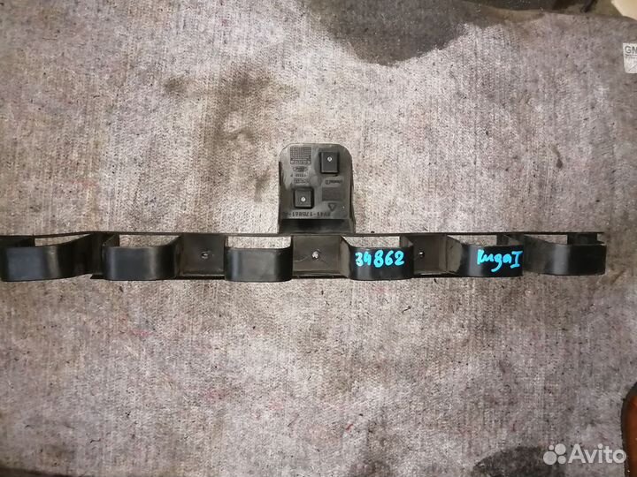 Направляющие заднего бампера Ford Kuga 1