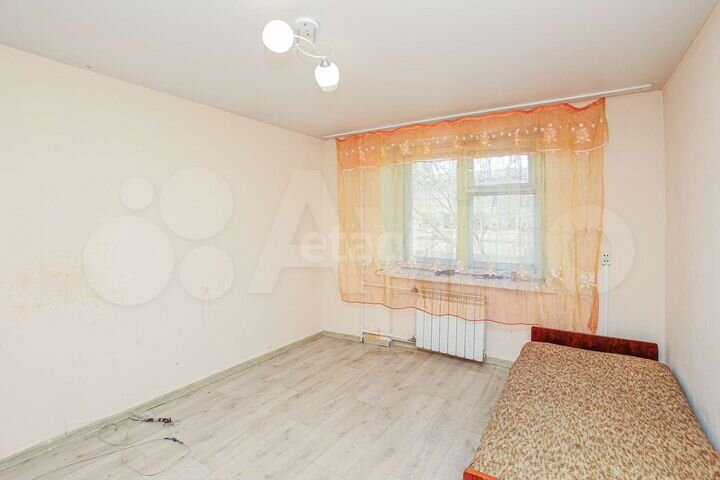 Комната 13 м² в 3-к., 2/5 эт.