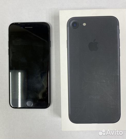 iPhone SE, 128 ГБ