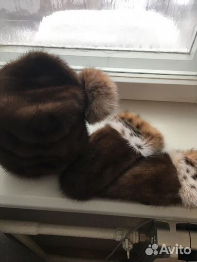 Комплект меховая шапка и варежки