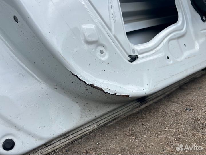 Дверь боковая передняя левая Renault Logan L4SR