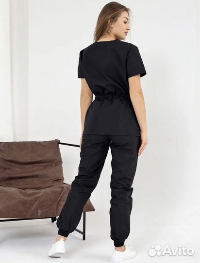 Медицинский костюм