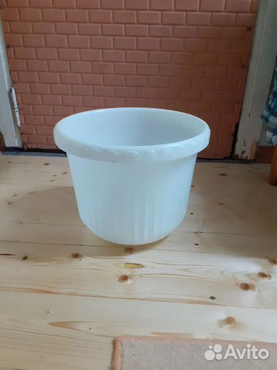Горшок для цветов большой