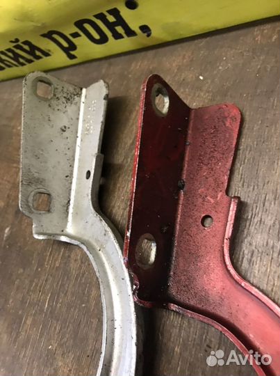 Лада х рей петли капота