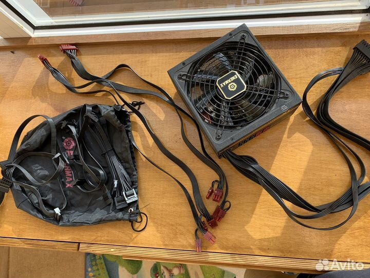 Блок питания Enermax Revolution XT II 750W Gold