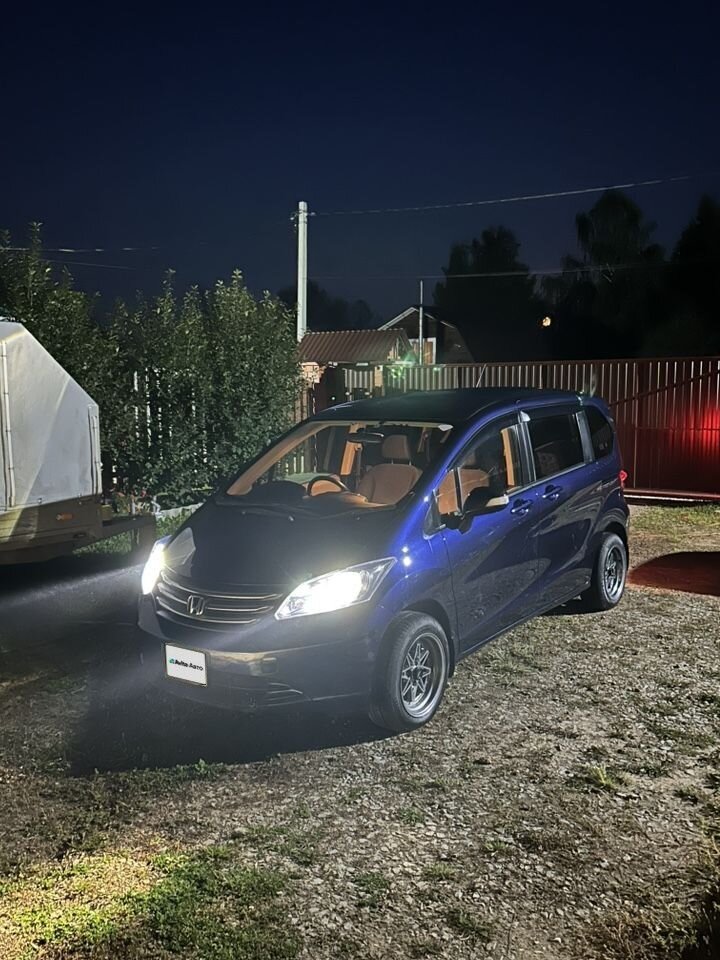 Honda Freed: фото владельца