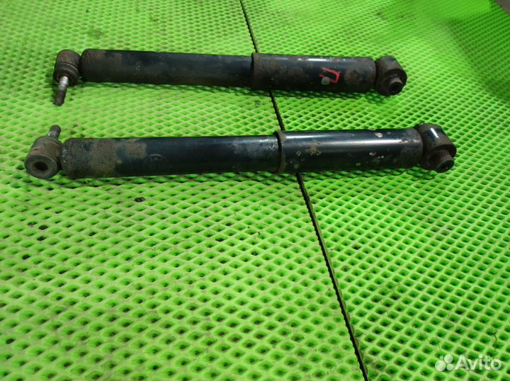 Амортизатор задний Renault Megane 2