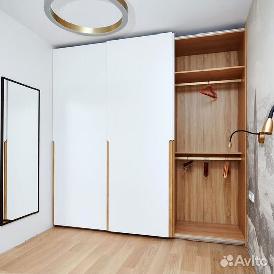 Шкаф с антресолью