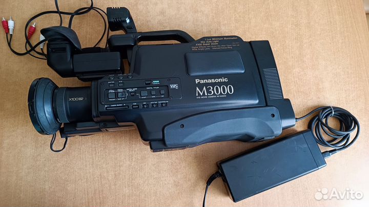 Видеокамера Panasonic M3000