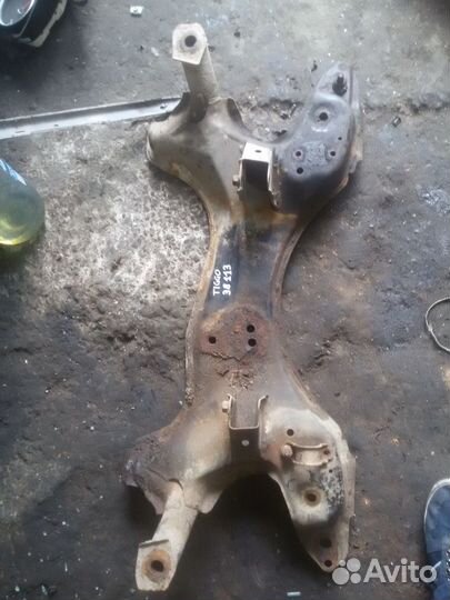 Рычаг подрамник кулак Chery Tiggo