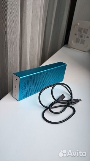 Беспроводная колонка Xiaomi Mi Bluetooth Speaker