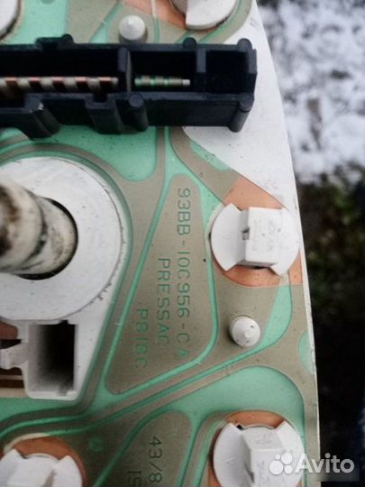 Панель приборов Ford Mondeo