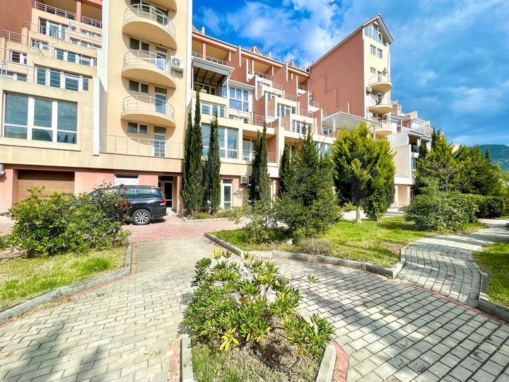 1-к. апартаменты, 41,8 м², 8/8 эт.