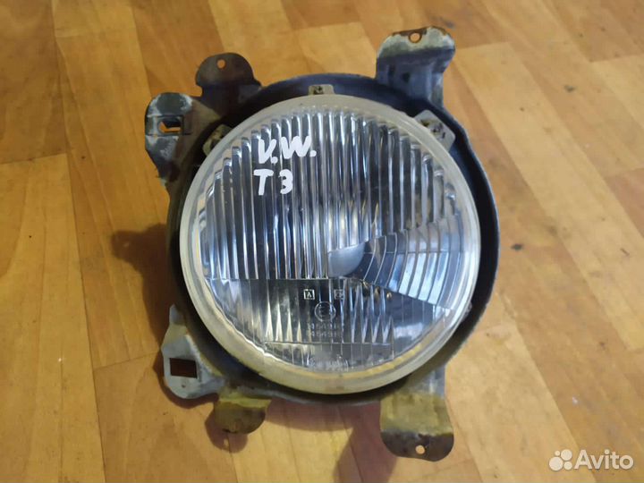 Фара передняя Volkswagen transporter 3