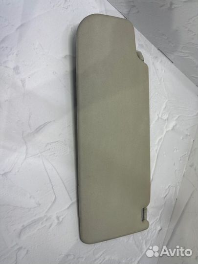 Козырек солнцезащитный правый Skoda Octavia 1U2