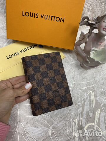 Обложка на паспорт Louis Vuitton кожаная