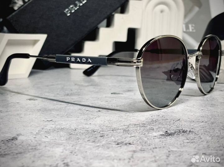 Очки Prada серебристые