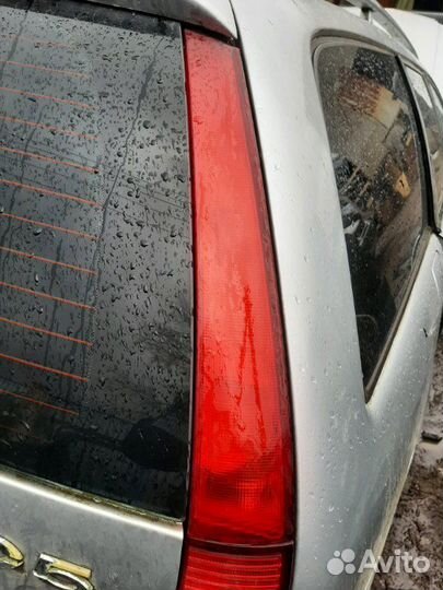 Фонарь задний правый верхний Citroen C5 универсал