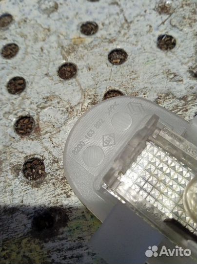 Плафон салонный Renault Fluence