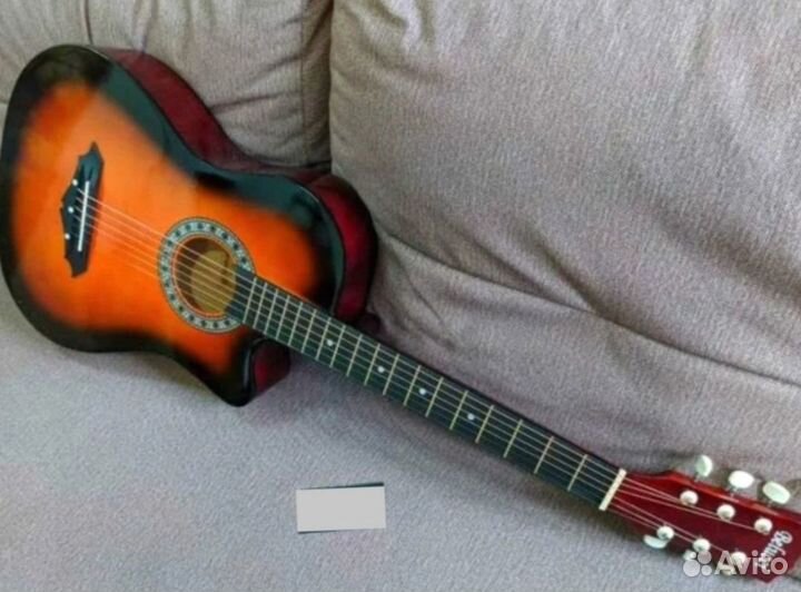 Акустическая гитара