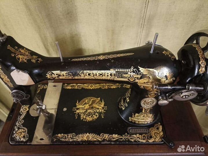 Швейная машинка 