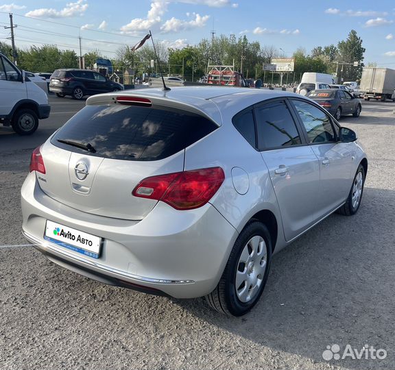 Opel Astra 1.6 МТ, 2014, 129 000 км