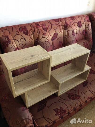 Дизайнерская интерьерная полка настенная