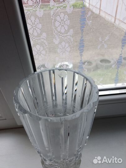 Хрустальная ваза