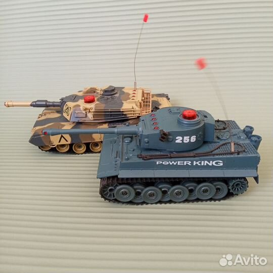 Танковый бой на радиоуправлении