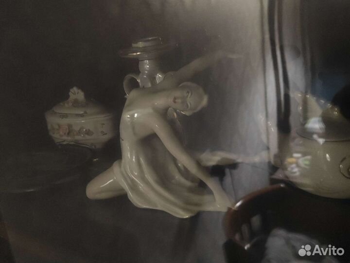 Статуэтка балерина фарфоровая