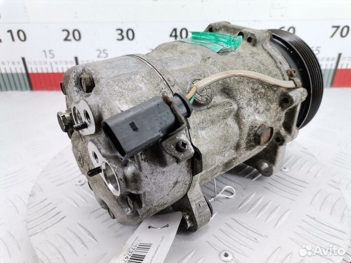 Компрессор кондиционера для Volkswagen Polo 3