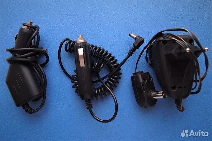Телефонные зарядки и провода б/у разные