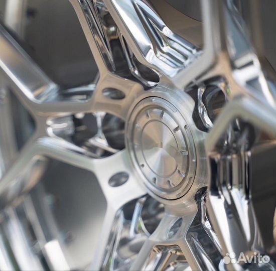 Диски кованые R19 GT Forged на Mercedes CLS