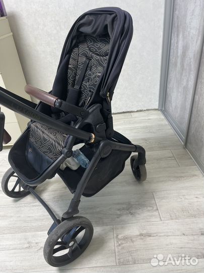 Прогулочная коляска luxmom
