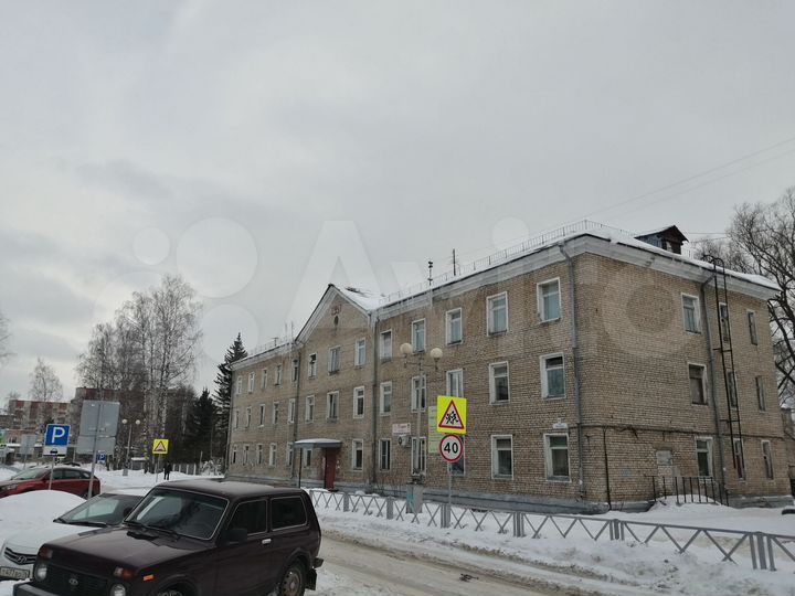 Комната 19 м² в 6-к., 3/3 эт.