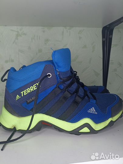 Кроссовки adidas terrex 36 по стельке 23