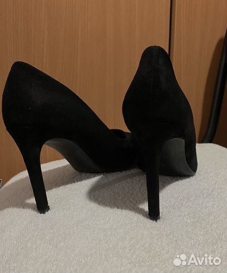 Туфли лодочки на каблуке классические