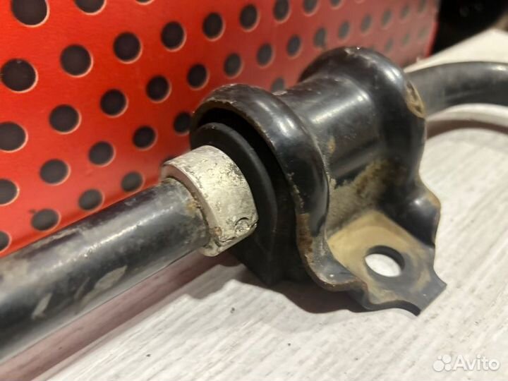 Стабилизатор подвески (поперечной устойчивости)