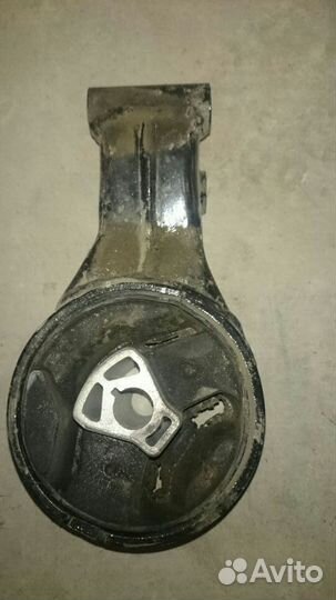 Подушка двигателя на опель астра Джей