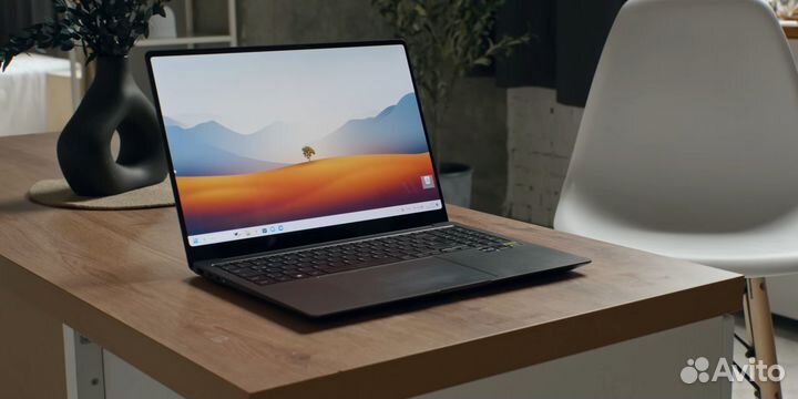 Ноутбук Samsung GalaxyBook / Ультрабук / Intel i7