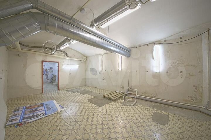 Торговая площадь, 320 м²