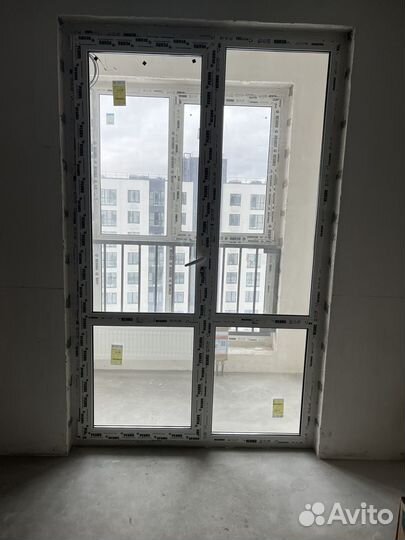 Дверь пластиковая балконная бу