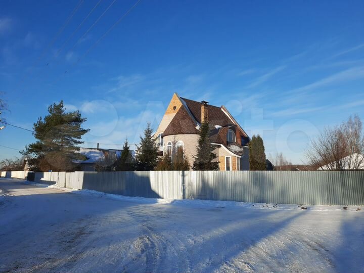 Коттедж 206,6 м² на участке 15 сот.