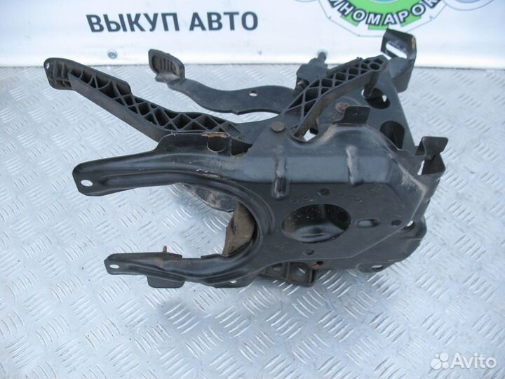 Педальный узел Фольксваген Пассат Б4