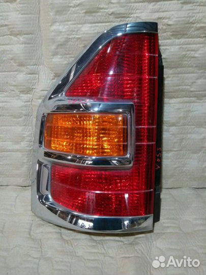 Фонарь Mitsubishi Pajero 3