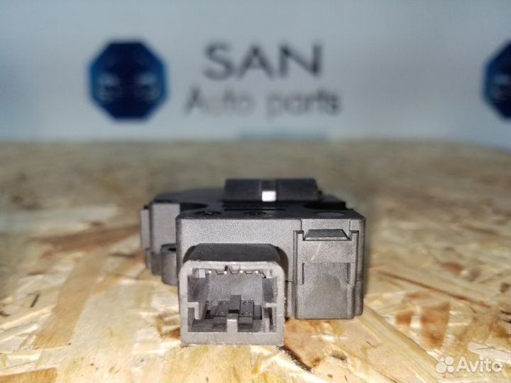 Моторчик заслонки печки Bmw 3 F30 N20B20 2012