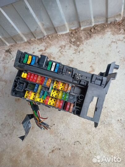 BSI Блок предохранителей Peugeot 206