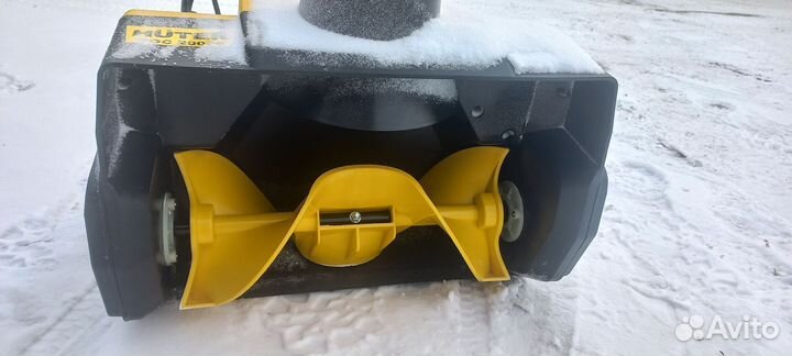 Снегоуборщик электрический huter SGC 2000E