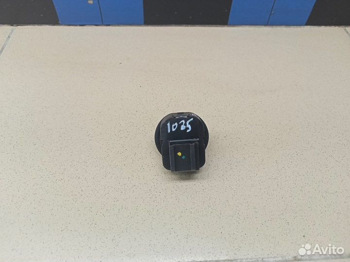 Переключатель регулировки зеркала Polo (Sed RUS) 2